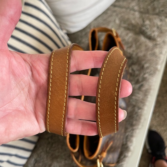 💯 Authentic Louis Vuitton Batignolles Horizontal Monogram Canvas  Bag - Picture 15 of 16